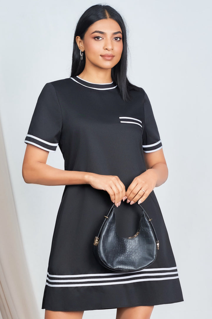 Contrast Shift Dress