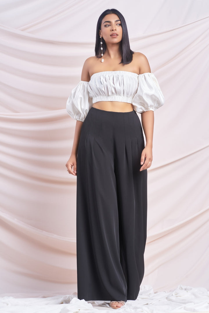 Off White Puff Sleeve Crop Top