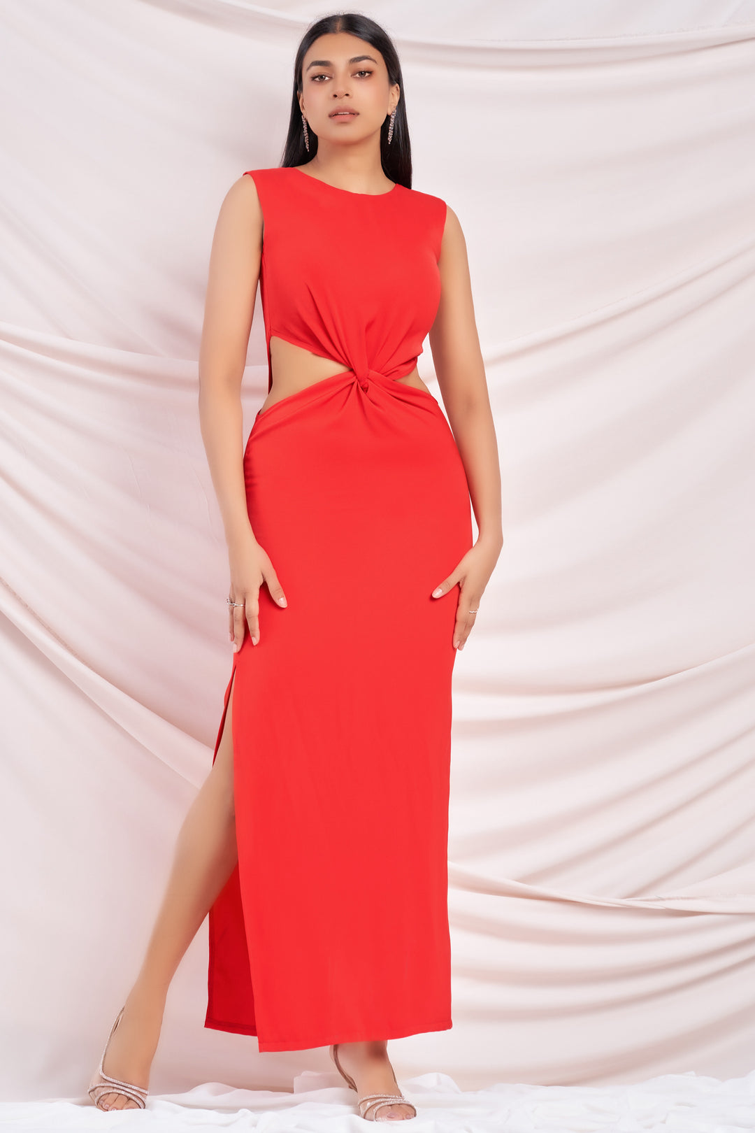 Red Knot Detail Maxi Dress