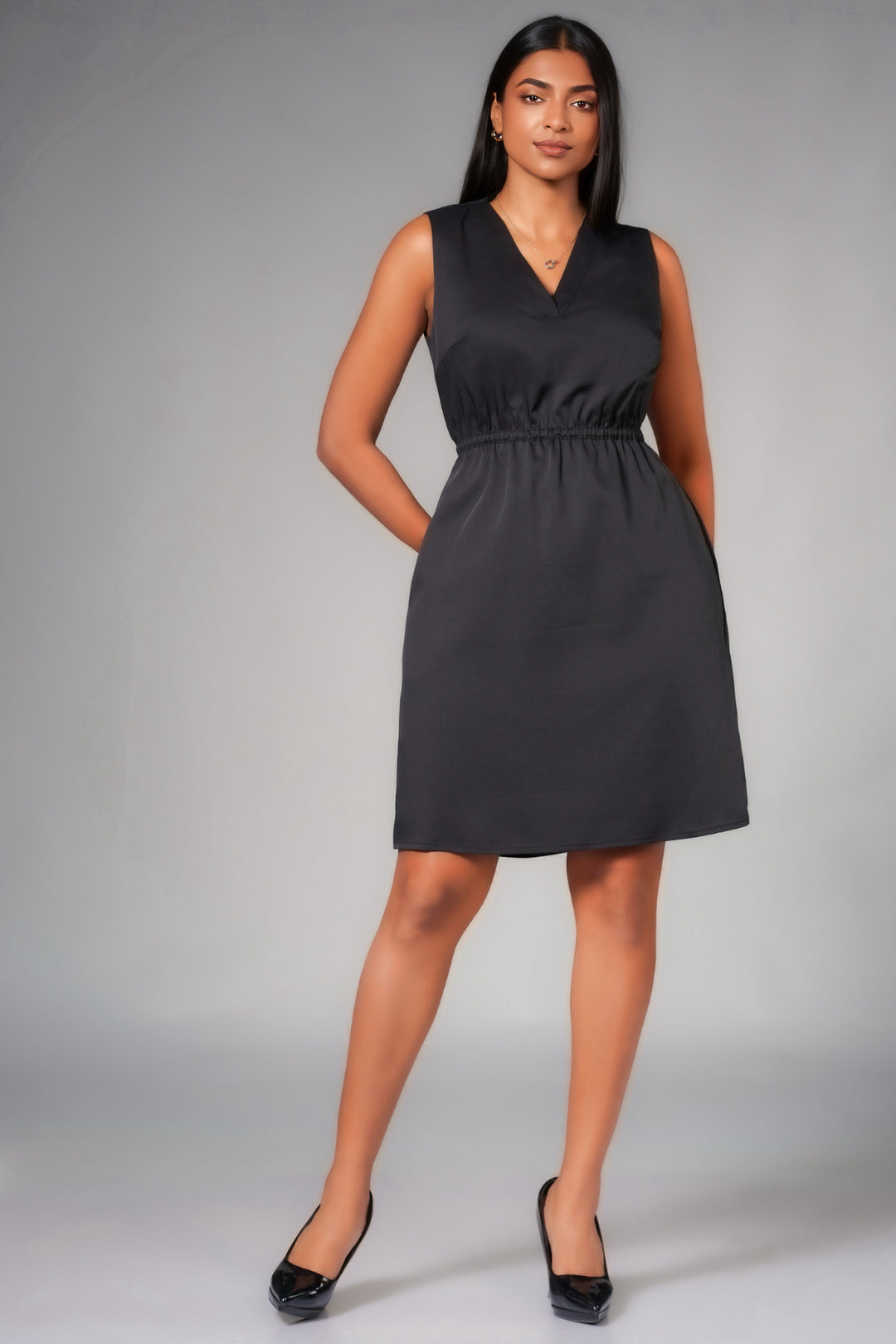 V Neck Black Dress – MONDY78